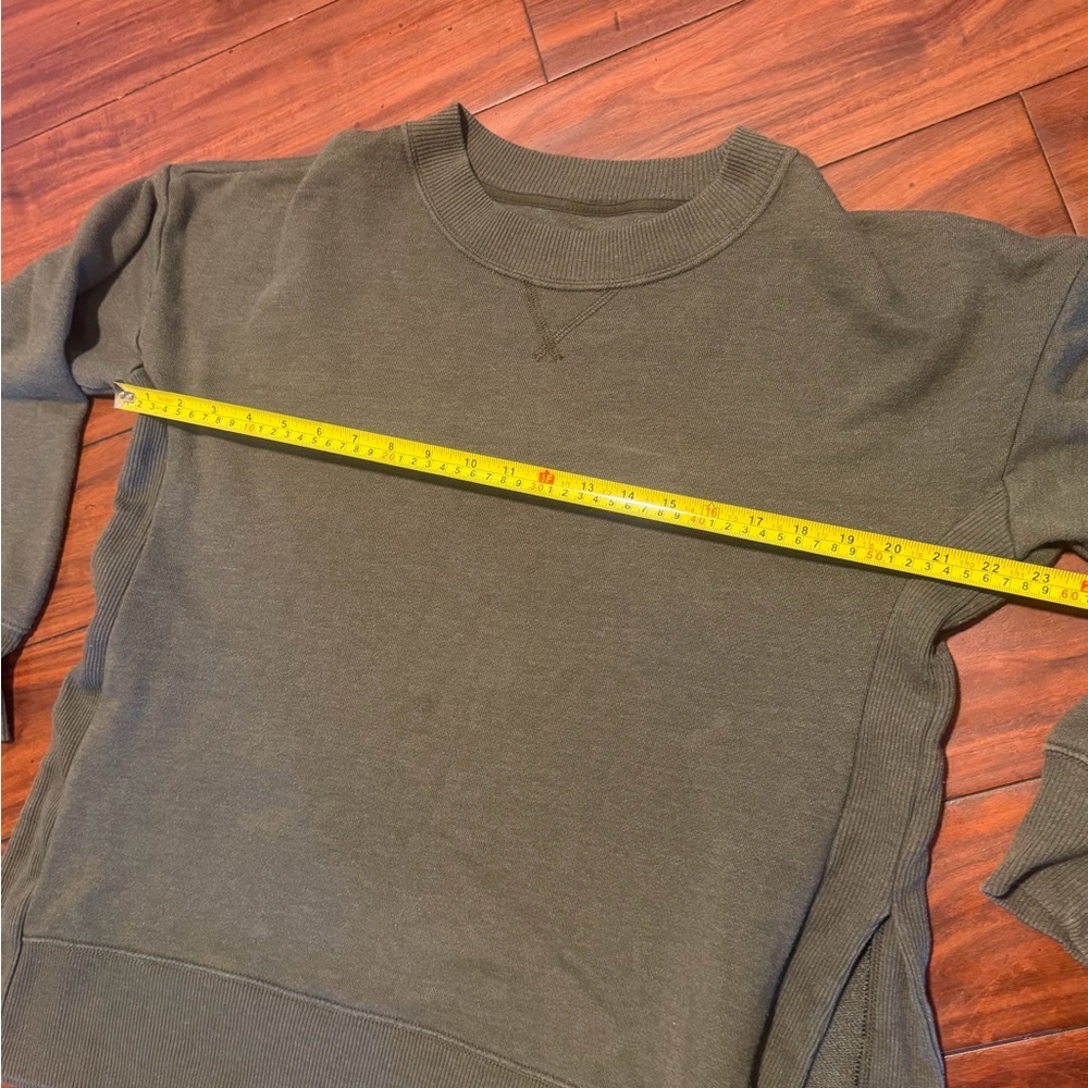 Aerie Forest Green Relaxed Crew Neck Sweater - Picture 3 of 4